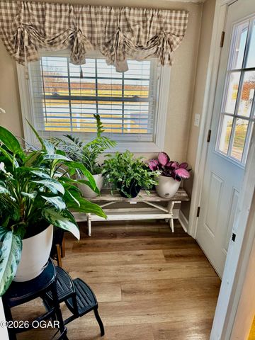 5321 W Highway 60, Monett, MO 65708