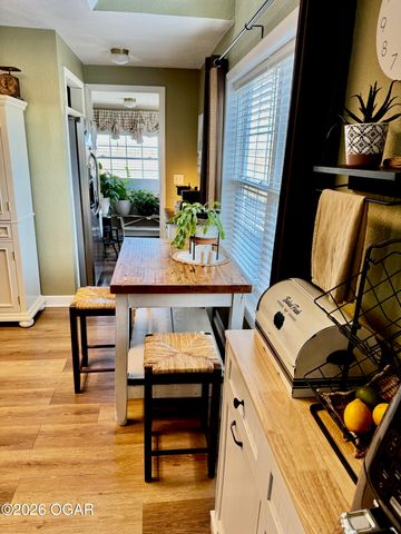 5321 W Highway 60, Monett, MO 65708