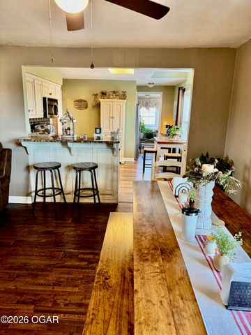 5321 W Highway 60, Monett, MO 65708