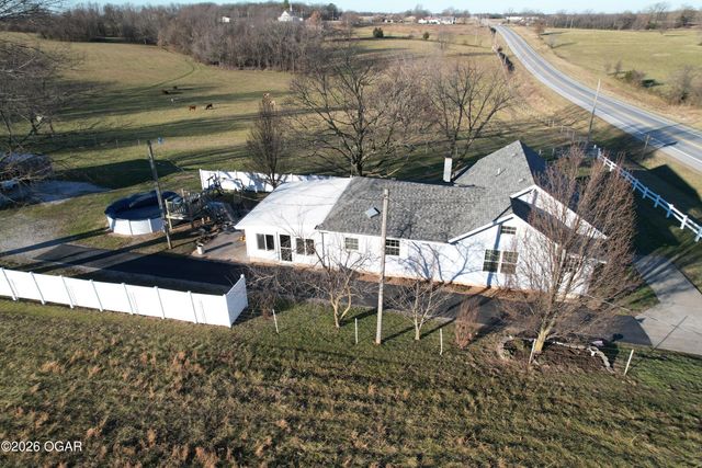 5321 W Highway 60, Monett, MO 65708
