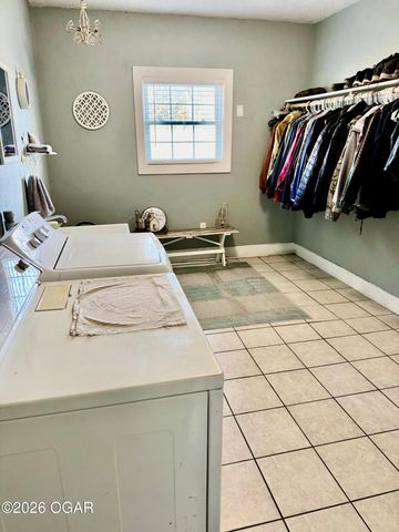 5321 W Highway 60, Monett, MO 65708