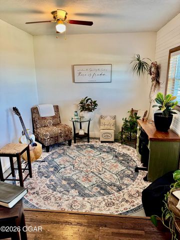 5321 W Highway 60, Monett, MO 65708