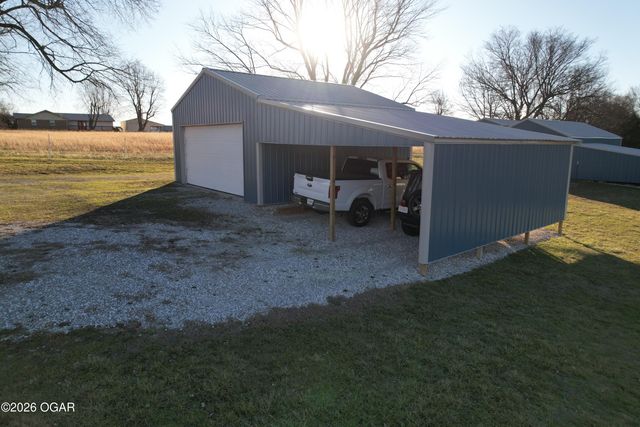 5321 W Highway 60, Monett, MO 65708