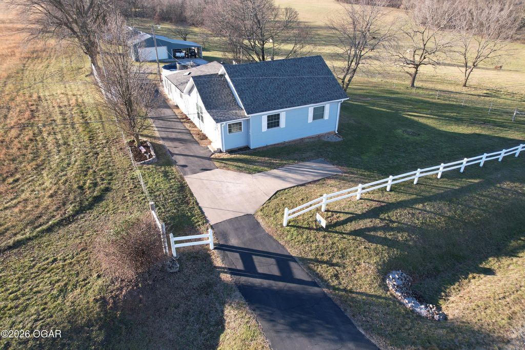 5321 W Highway 60, Monett, MO 65708