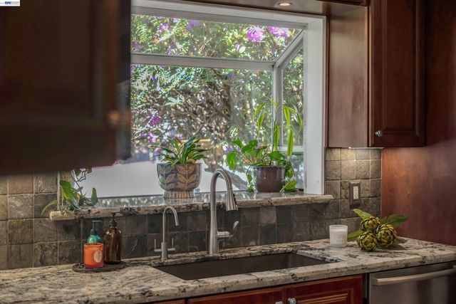 18419 Clifton Way, Castro Valley, CA 94546