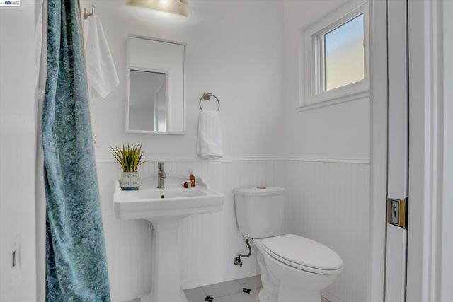 18419 Clifton Way, Castro Valley, CA 94546