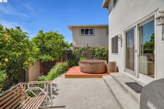 18419 Clifton Way, Castro Valley, CA 94546