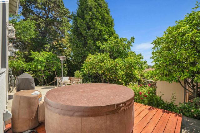 18419 Clifton Way, Castro Valley, CA 94546