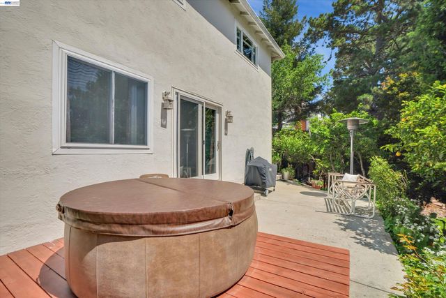 18419 Clifton Way, Castro Valley, CA 94546
