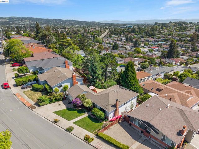18419 Clifton Way, Castro Valley, CA 94546