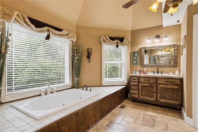 815 Knight Bottom Road SE, Fairmount, GA 30139