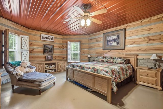815 Knight Bottom Road SE, Fairmount, GA 30139