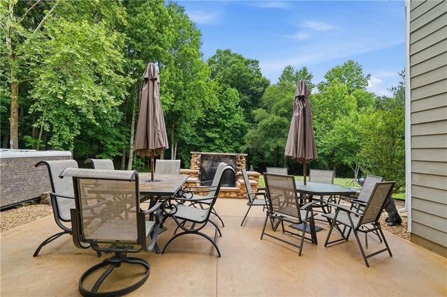 815 Knight Bottom Road SE, Fairmount, GA 30139