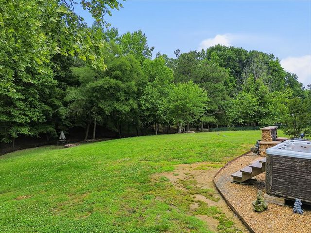 815 Knight Bottom Road SE, Fairmount, GA 30139