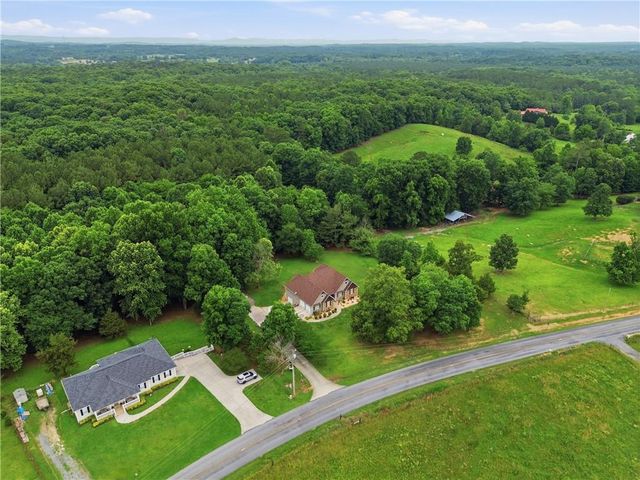 815 Knight Bottom Road SE, Fairmount, GA 30139