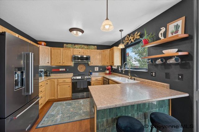 1525 SUNNY HILL, Cheyenne, WY 82001