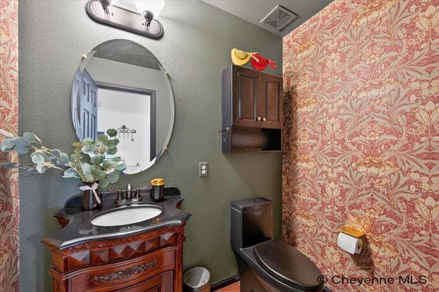 1525 SUNNY HILL, Cheyenne, WY 82001