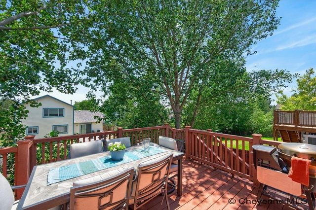 1525 SUNNY HILL, Cheyenne, WY 82001