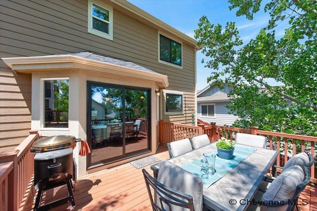 1525 SUNNY HILL, Cheyenne, WY 82001
