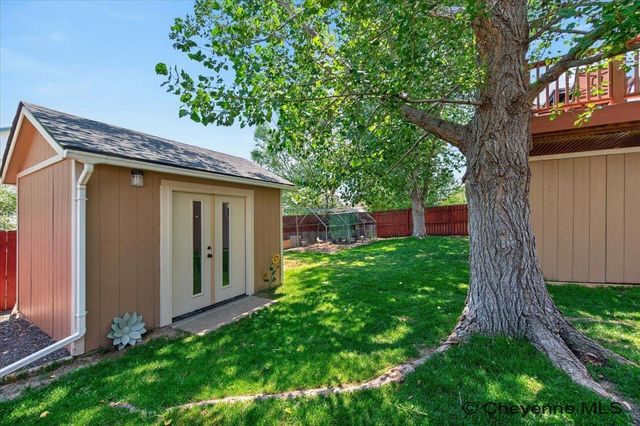 1525 SUNNY HILL, Cheyenne, WY 82001