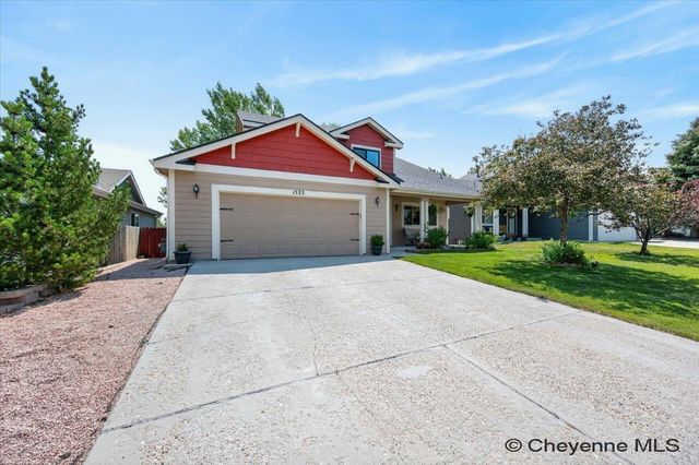 1525 SUNNY HILL, Cheyenne, WY 82001