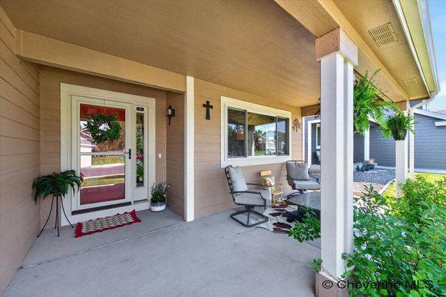 1525 SUNNY HILL, Cheyenne, WY 82001
