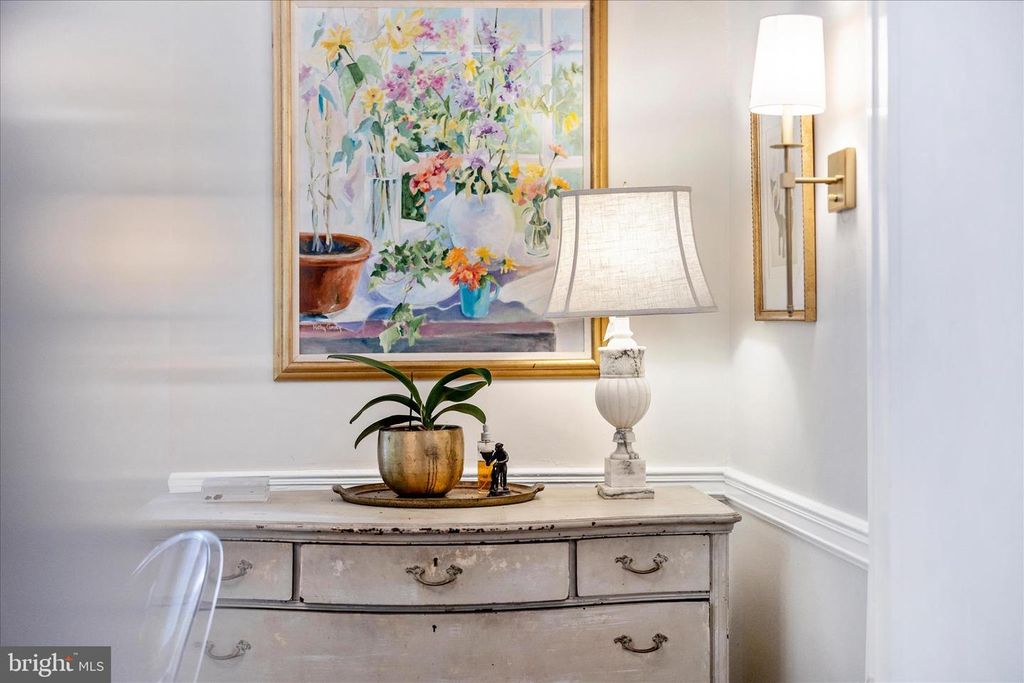 Image 12 of property listing at 506 ELM ST, Frederick, MD 21701