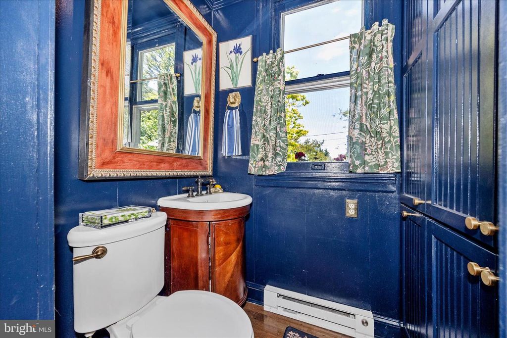 Image 17 of property listing at 506 ELM ST, Frederick, MD 21701
