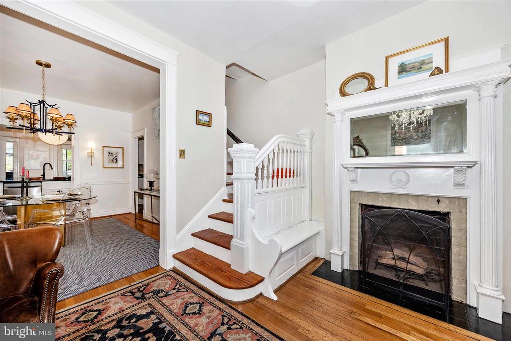 Image 18 of property listing at 506 ELM ST, Frederick, MD 21701