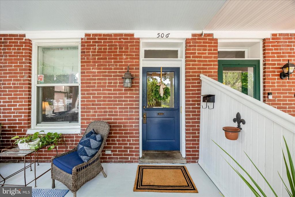 Image 2 of property listing at 506 ELM ST, Frederick, MD 21701