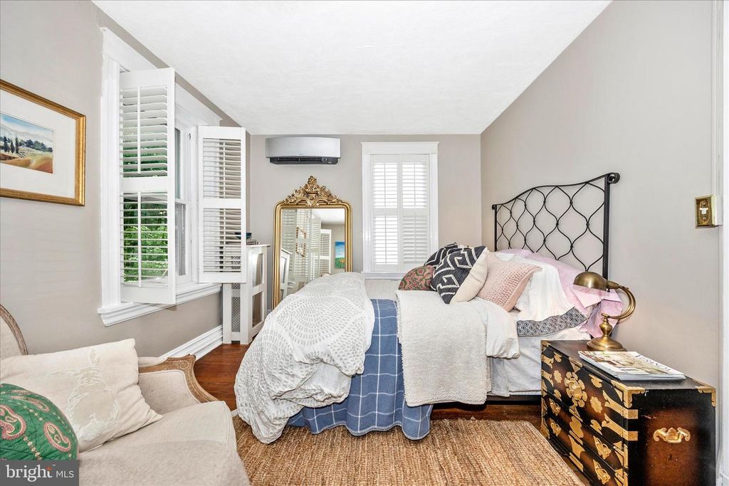 Image 20 of property listing at 506 ELM ST, Frederick, MD 21701