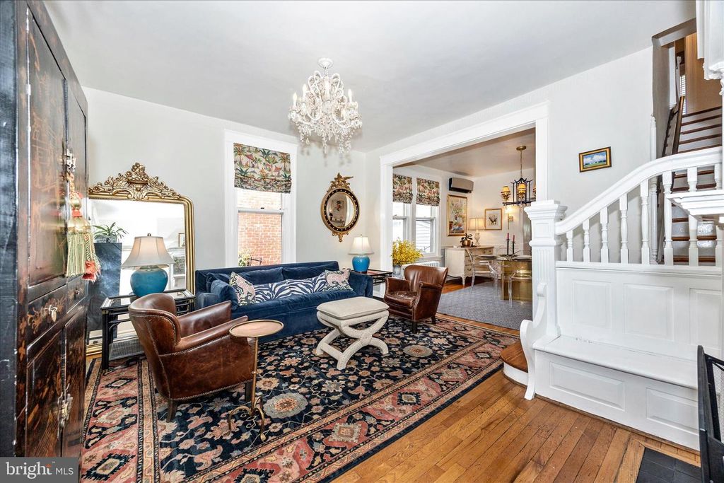 Image 4 of property listing at 506 ELM ST, Frederick, MD 21701