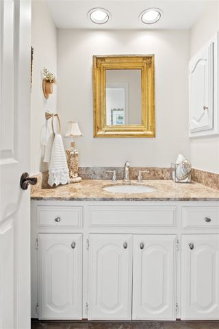 7230 Lane Park Drive, Dallas, TX 75225