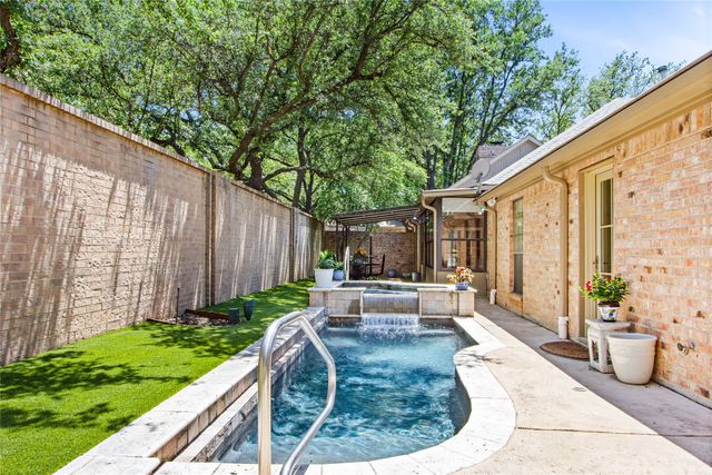 7230 Lane Park Drive, Dallas, TX 75225