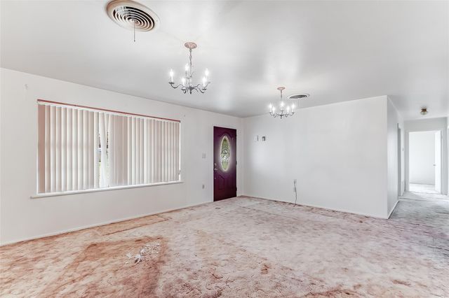 1012 N Water ST, Burnet, TX 78611