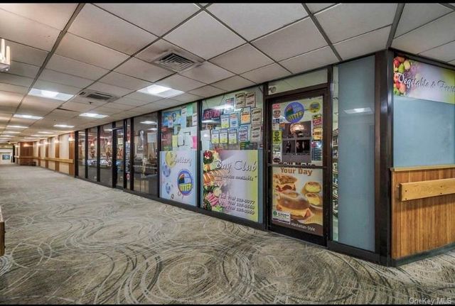 1 BAY CLUB Drive 7G, Bayside, NY 11360