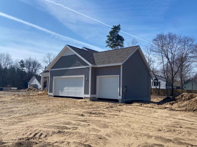 10711 Greyhound Avenue, Allendale, MI 49401