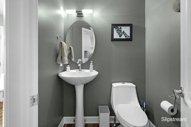 857 Pinnacle Run Drive SE, Grand Rapids, MI 49546