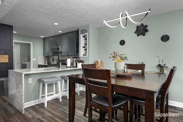 857 Pinnacle Run Drive SE, Grand Rapids, MI 49546