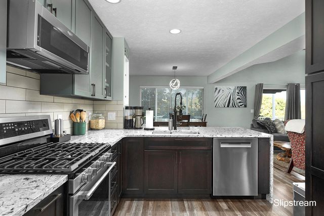 857 Pinnacle Run Drive SE, Grand Rapids, MI 49546