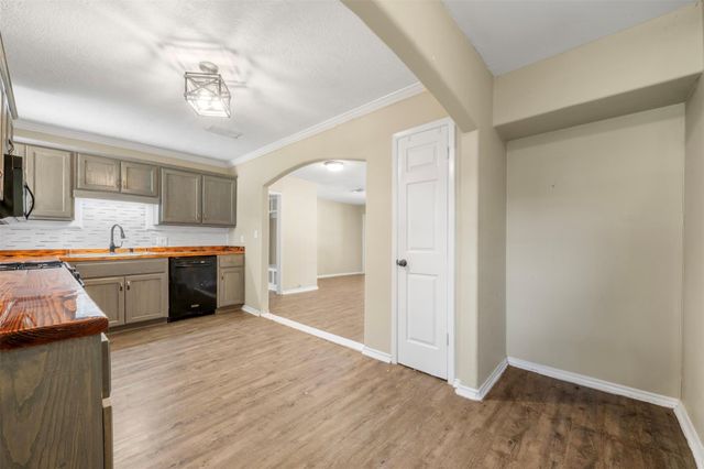 1805 Harding Street, Pasadena, TX 77502