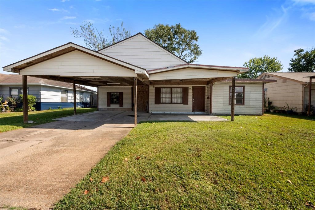 1805 Harding Street, Pasadena, TX 77502