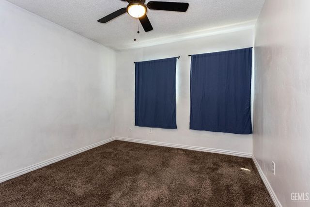 2316 Sandpiper Road, Bakersfield, CA 93309