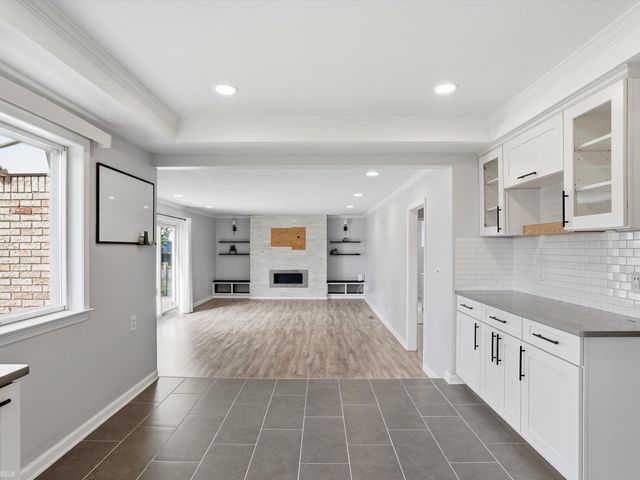 32253 Newcastle Drive, Warren, MI 48093