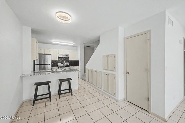 510 N ALMA SCHOOL Road 152, Mesa, AZ 85201