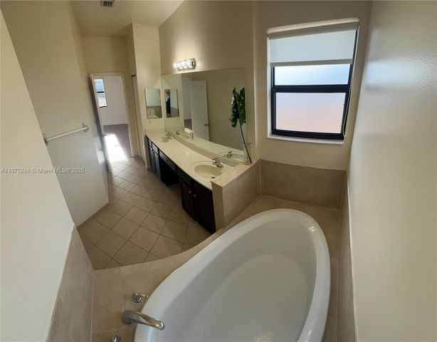 742 SE 34th Ave, Homestead, FL 33033