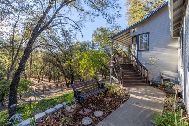 2100 Hidden Acre Rd, Meadow Vista, CA 95722