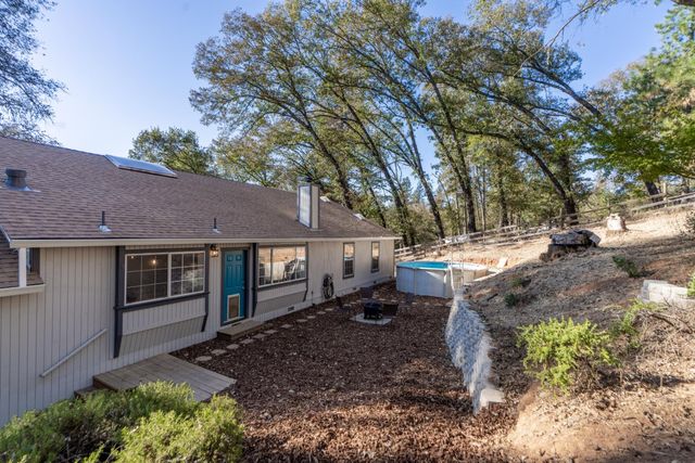2100 Hidden Acre Rd, Meadow Vista, CA 95722