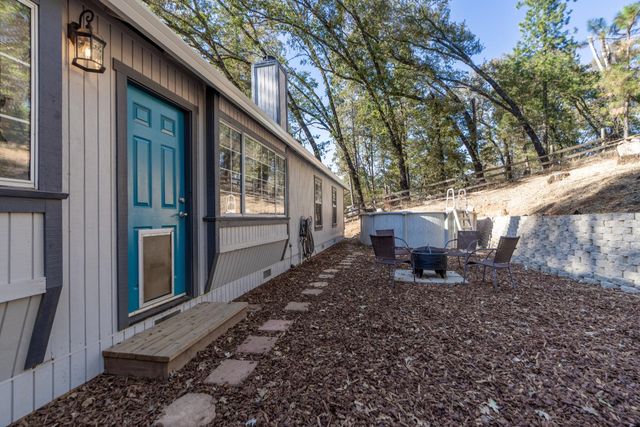 2100 Hidden Acre Rd, Meadow Vista, CA 95722