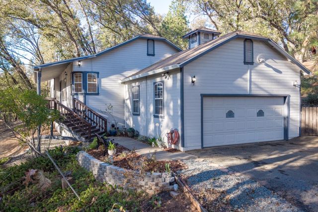 2100 Hidden Acre Rd, Meadow Vista, CA 95722